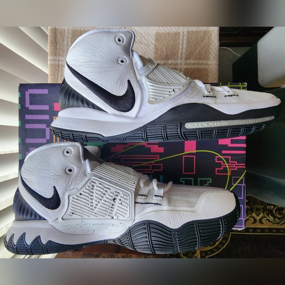 Nike Kyrie 6 'Oreo' 2020', Size 9.5, Color White/Blk-Pure Platinum - Picture 2 of 10